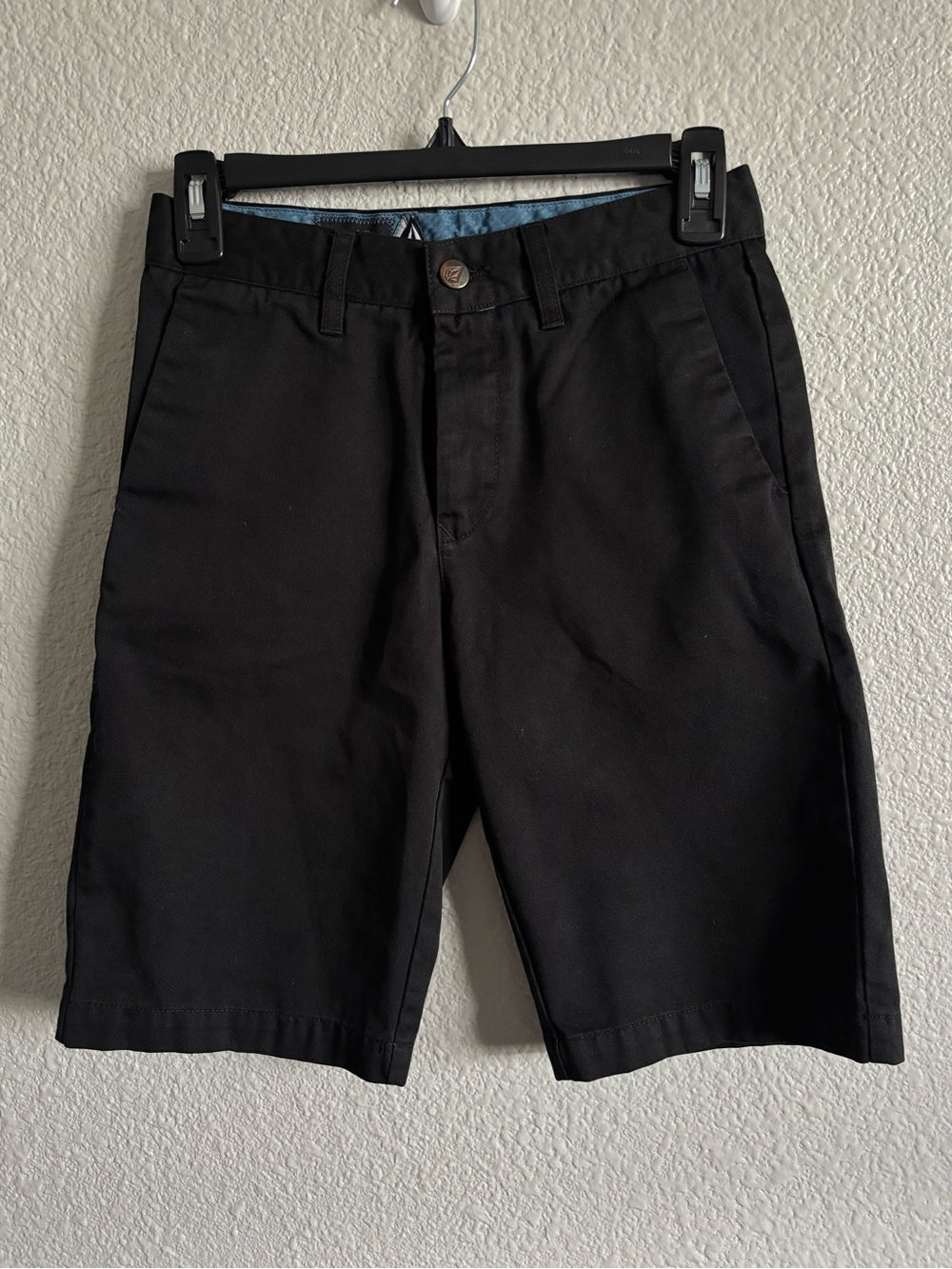 Volcom Boys Black Flat Front Shorts Size 26/12